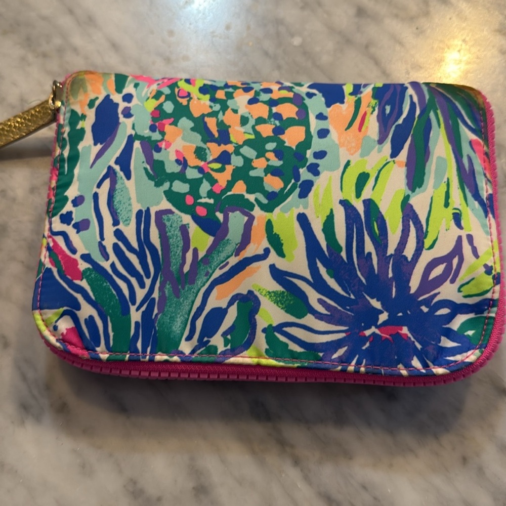 Lilly Pulitzer Patterned Drawstring Backpack - image 6